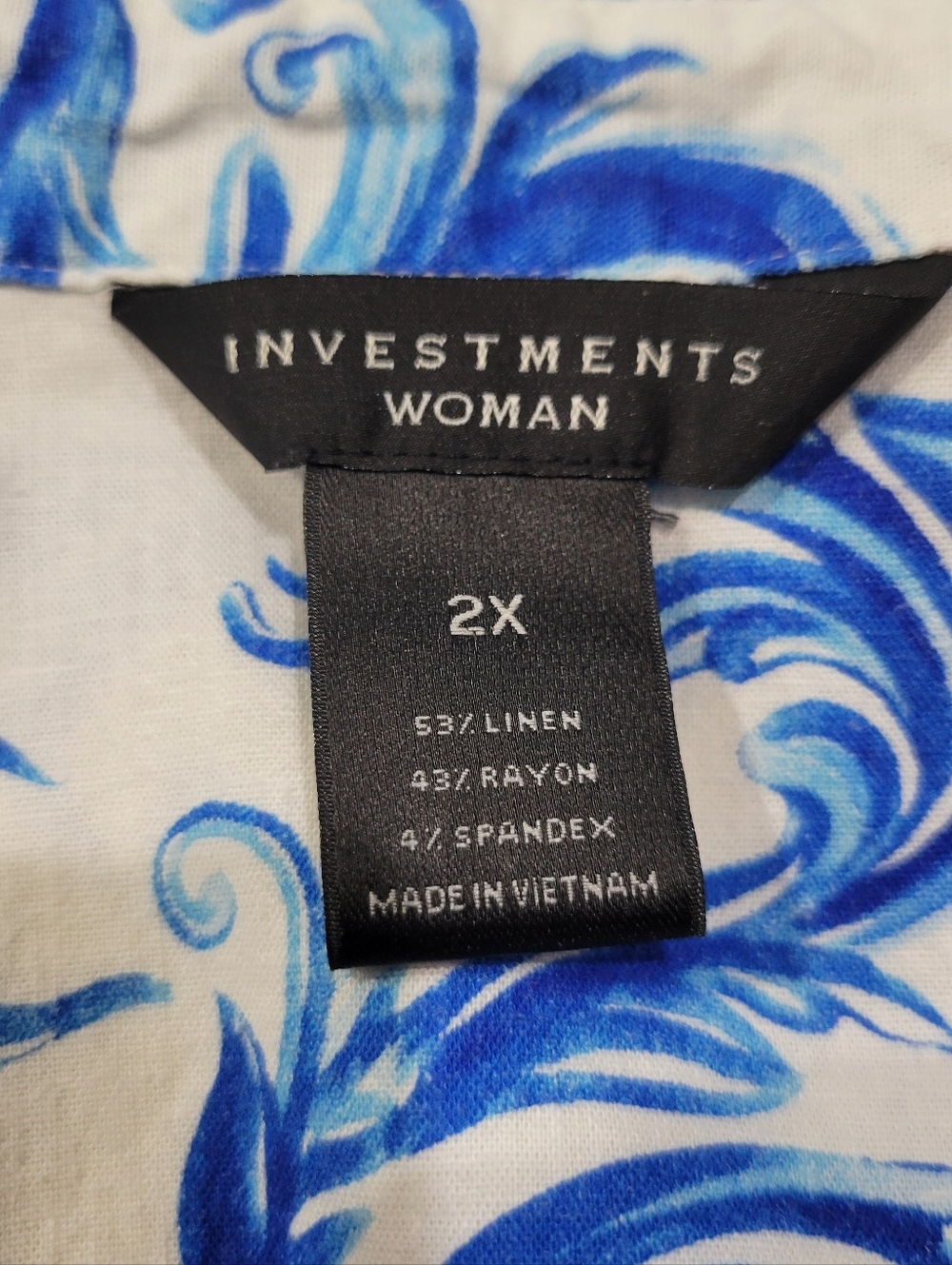 Investments Women Blue & White Scroll Print Linen Blend Button-Up Blouse | 2XL - Picture 4 of 7